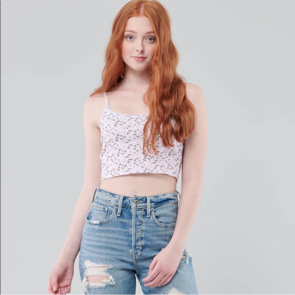 Hollister White Floral Lace Crop Top
❤️